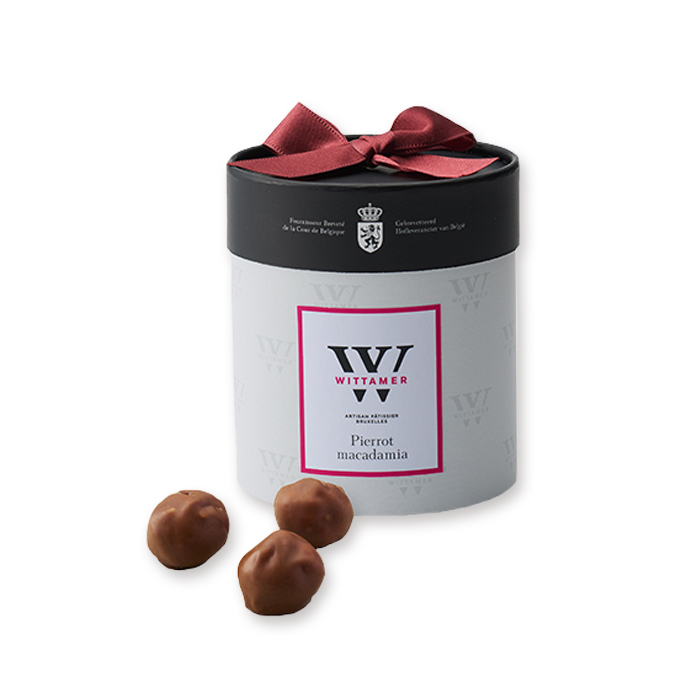 ショコラの季節】ピエロ・マカダミア | エーデルワイスグループ