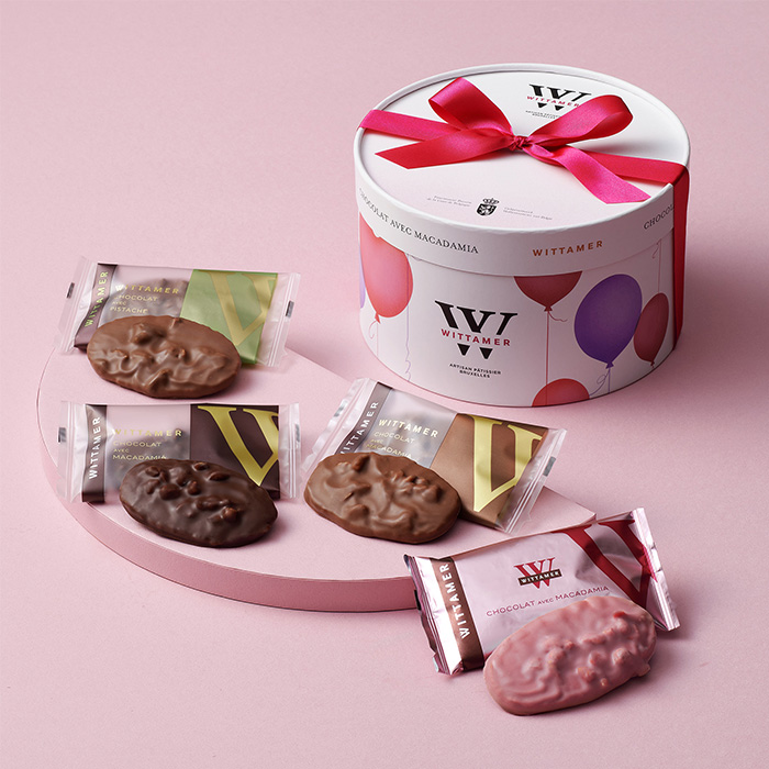 【限定品!!】⭐️バレンタインEMMA⭐️【２体セット】 バレンタイン】マカダミア・ショコラ・アソート（L） 16枚入