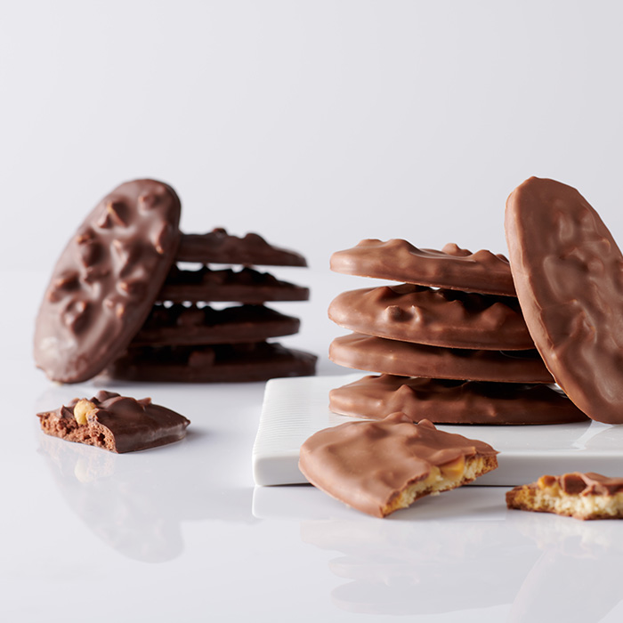 マカダミア・ショコラ（ミルク＆ダーク）[冬季仕様] 30枚入